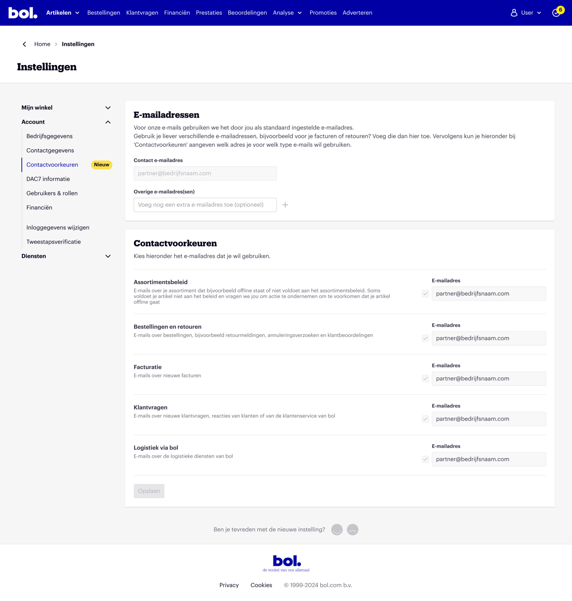 Eingabebildschirm für E-Mail-Adressen mit Präferenzen pro Kontakttyp, zum Beispiel für den Kundenservice oder die Rechnungsstellung.