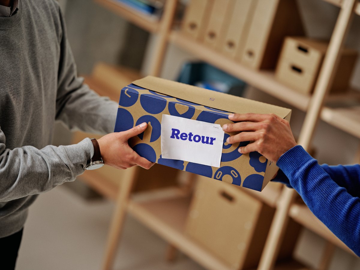 Pakketje met een retourlabel