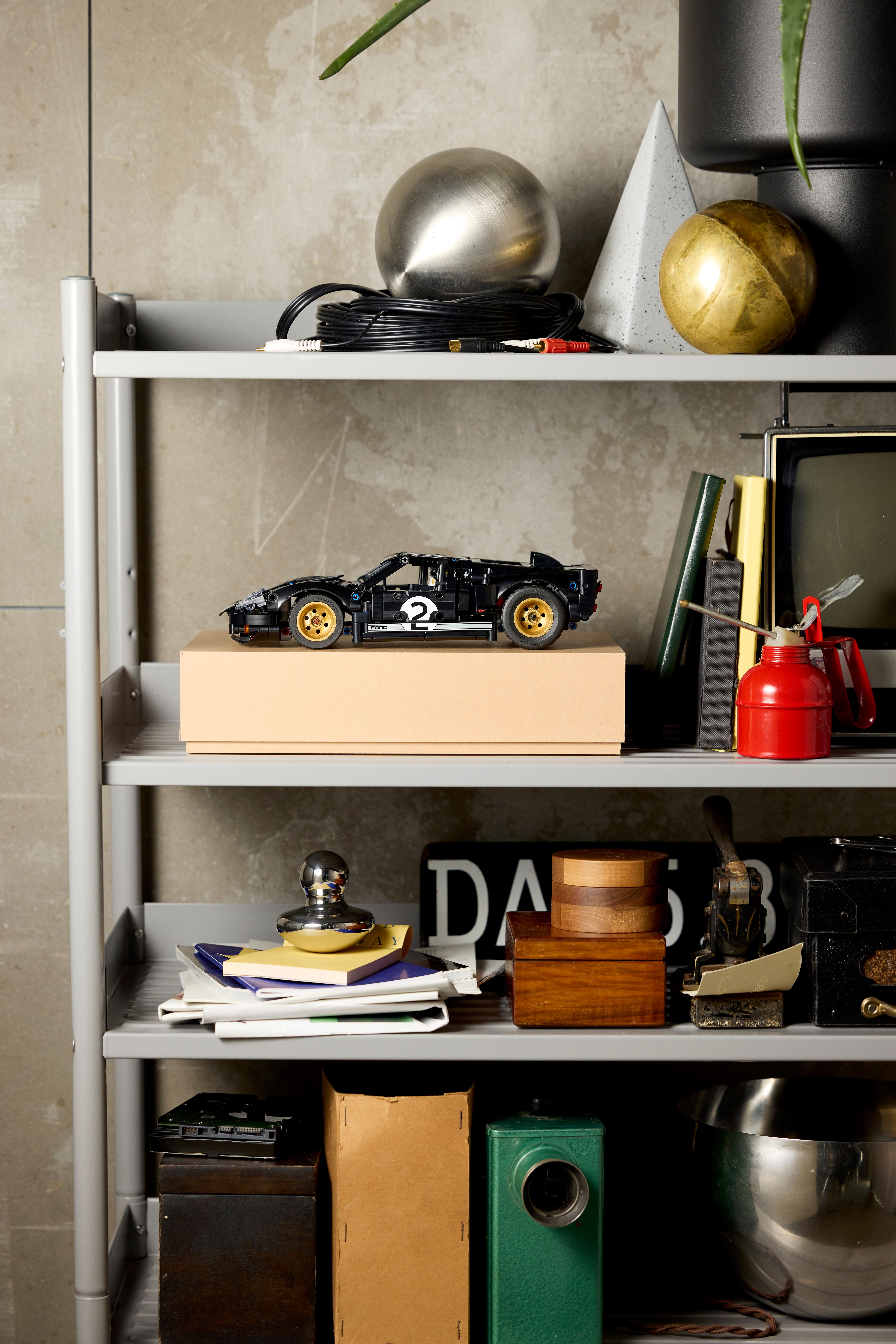 42223_LEGO Technic 1966 Ford GT40.jpg