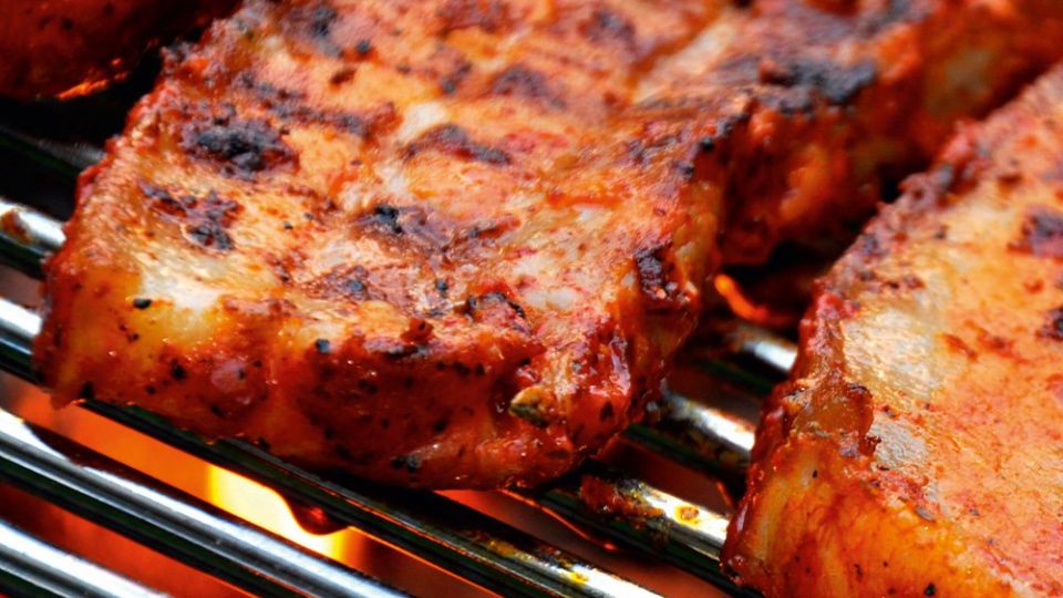 Vlees op barbecue