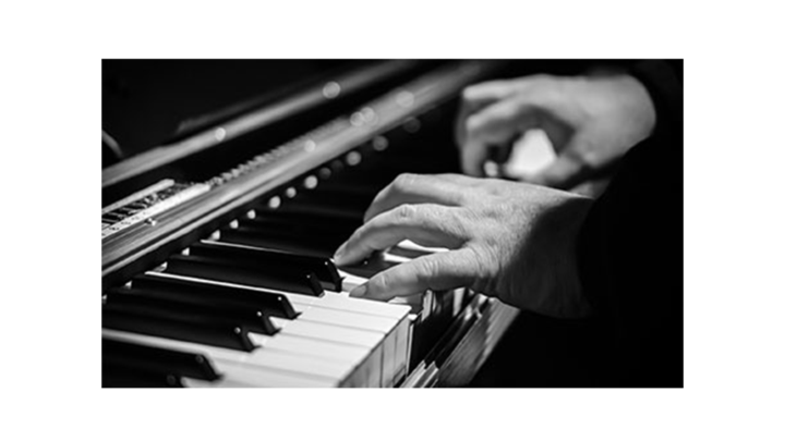 Muziekwinkel_info_pianist.png