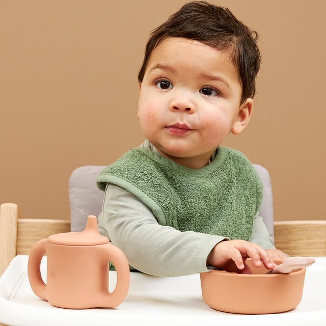 Kinderstoelen.jpg Kinderstoelen.jpg