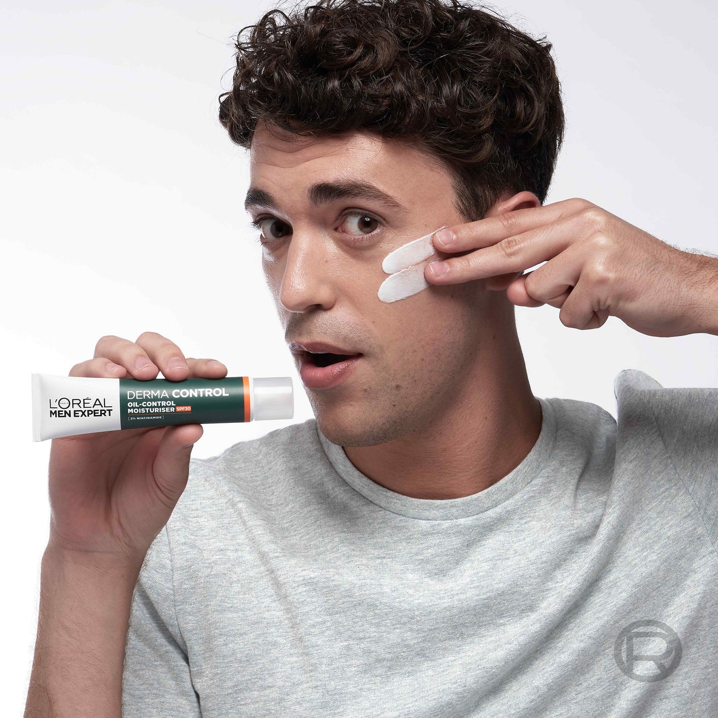 LOREAL MEN EXPERT Derma Control model.jpg