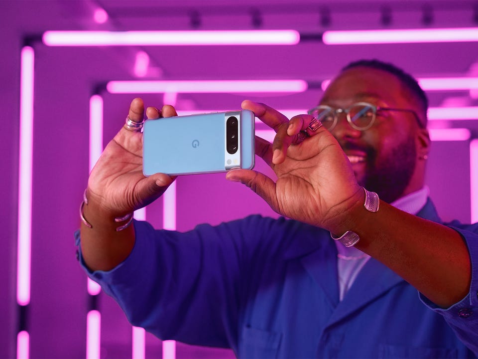 Camera_smartphone_circle_hero.jpg