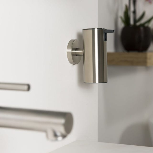 Badkamer_zonder_boren.jpg Badkamer_zonder_boren.jpg