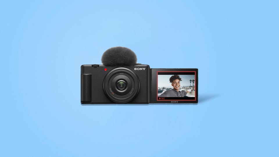 vlog circle 3.jpg vlog circle 3.jpg