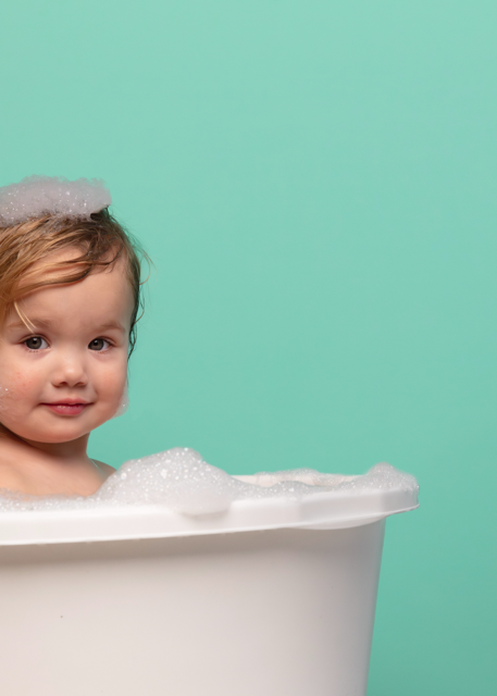 Naif-foto-met-baby-in-bad